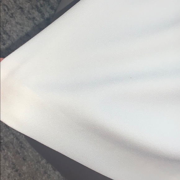 A cute lacey white dress - Picture 5 of 7